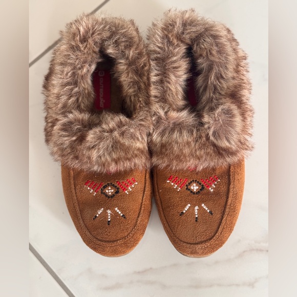 Shoes - Brown Faux Fur Moccasin Slippers